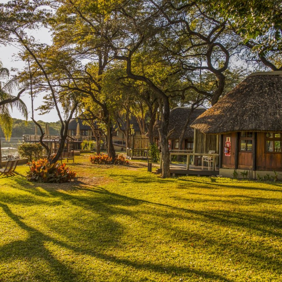 Hakusembe River Lodge